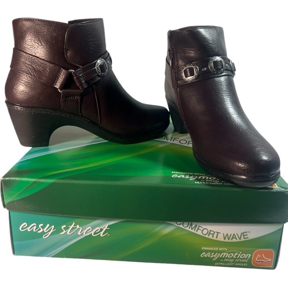 Easy Street burgundy bailey Sz 8W rodeo western boots w conchos. Comfy low hill - Picture 8 of 11